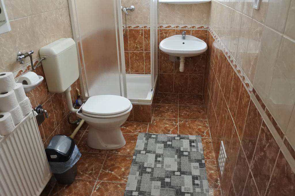 Kisasszony Apartman Eger Exterior foto